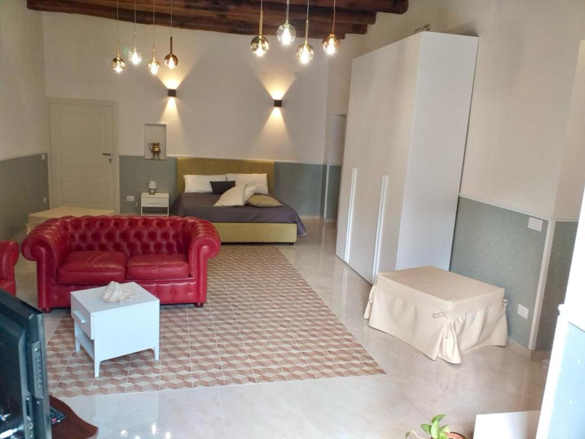 Annie'S Riviera Apartment Naples Exterior photo